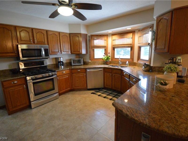 7600 Meadowood Drive, Canfield, OH 44406 Photo 15