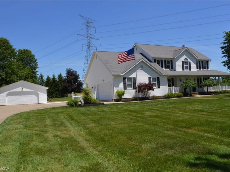7600 Meadowood Drive, Canfield, OH 44406 Photo 3