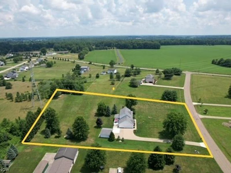 7600 Meadowood Drive, Canfield, OH 44406 Photo 45