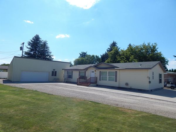 420 Sage St, American Falls, ID 83211