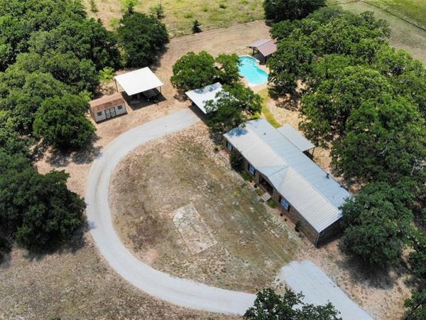 406 Private Road 3706, Bridgeport, TX 76426