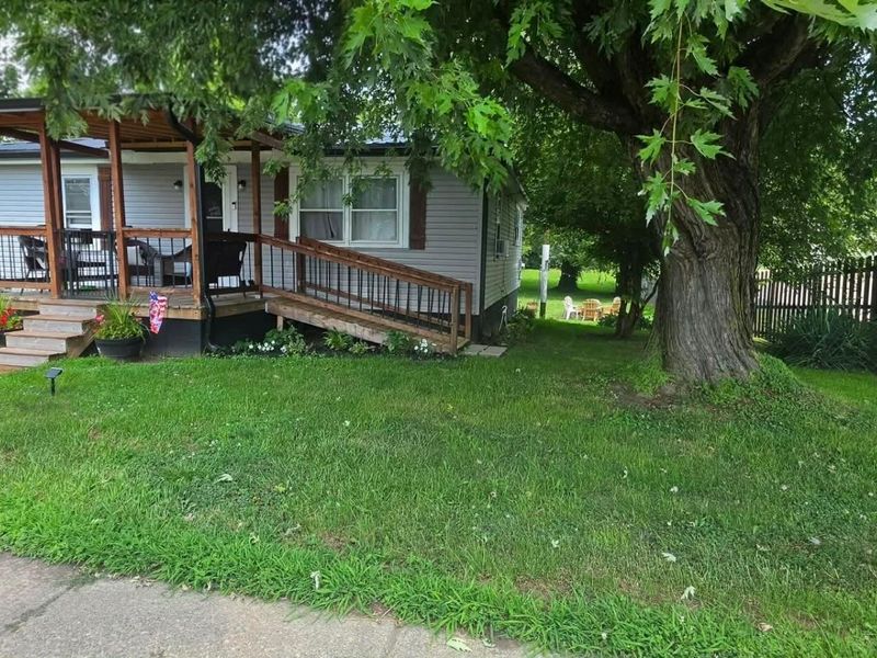 138 W Front Street, New Holland, OH 43145 Photo 2