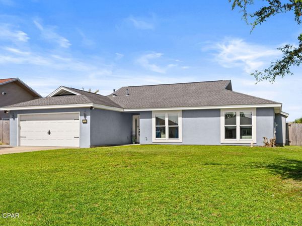 1542 Blue Grass Lane , Lynn Haven, FL 32444