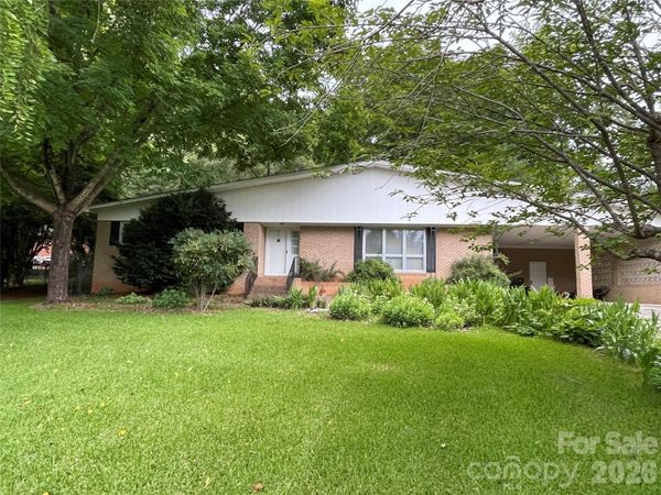 3209 Greenwood Park Circle , Albemarle, NC 28001