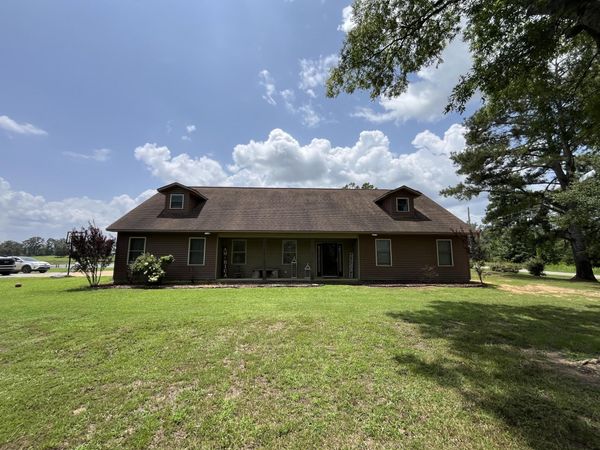 268 Bryer Lake Road, Pontotoc, MS 38863