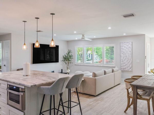 2830 SW 5th Street, Boynton Beach, FL 33435