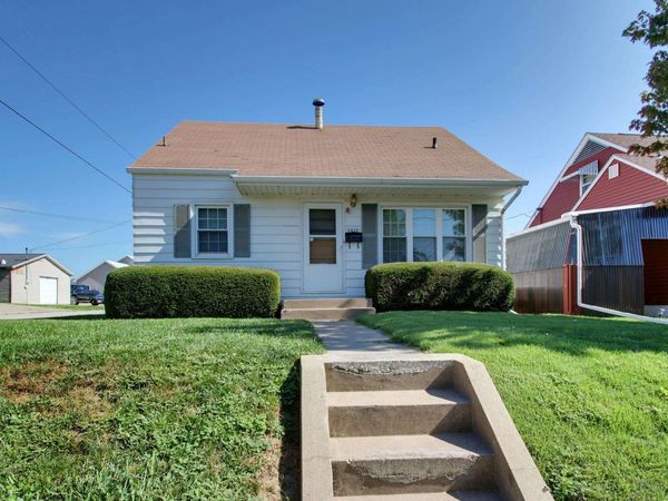 2415 CHERRY Street, Quincy, IL 62301