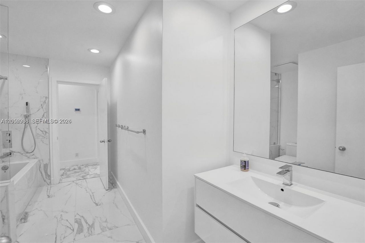 3180 N 36th St, Hollywood, FL 33021 Photo