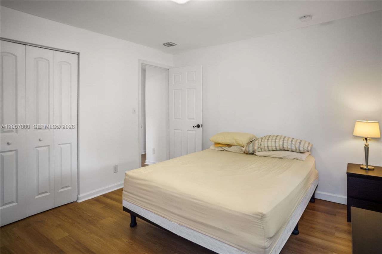 3021 NE 11th Ter , Pompano Beach, FL 33064 Photo