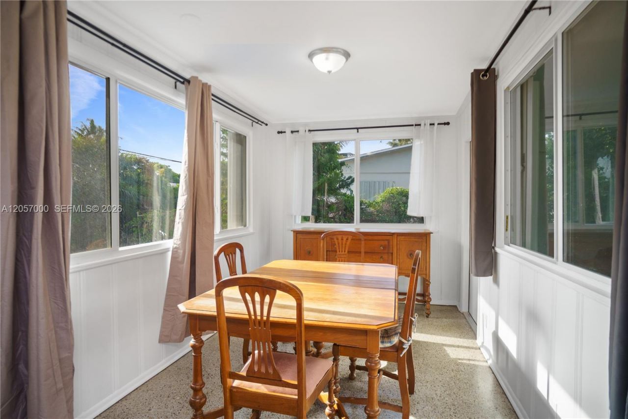 3021 NE 11th Ter , Pompano Beach, FL 33064 Photo