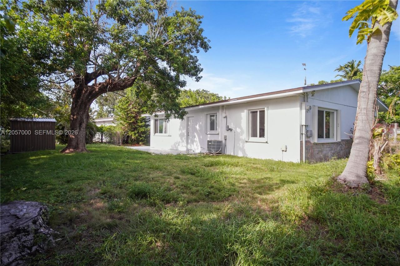 3021 NE 11th Ter , Pompano Beach, FL 33064 Photo