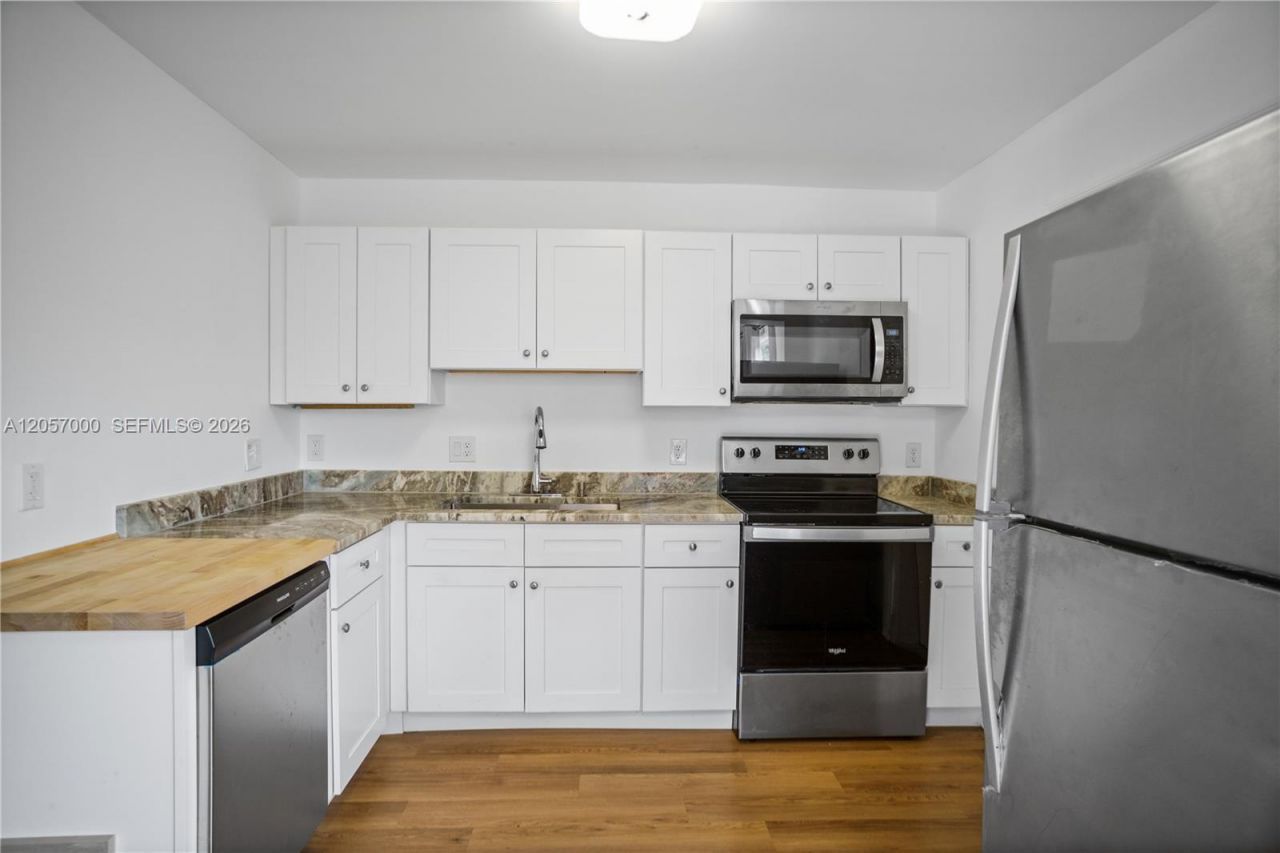 3021 NE 11th Ter , Pompano Beach, FL 33064 Photo