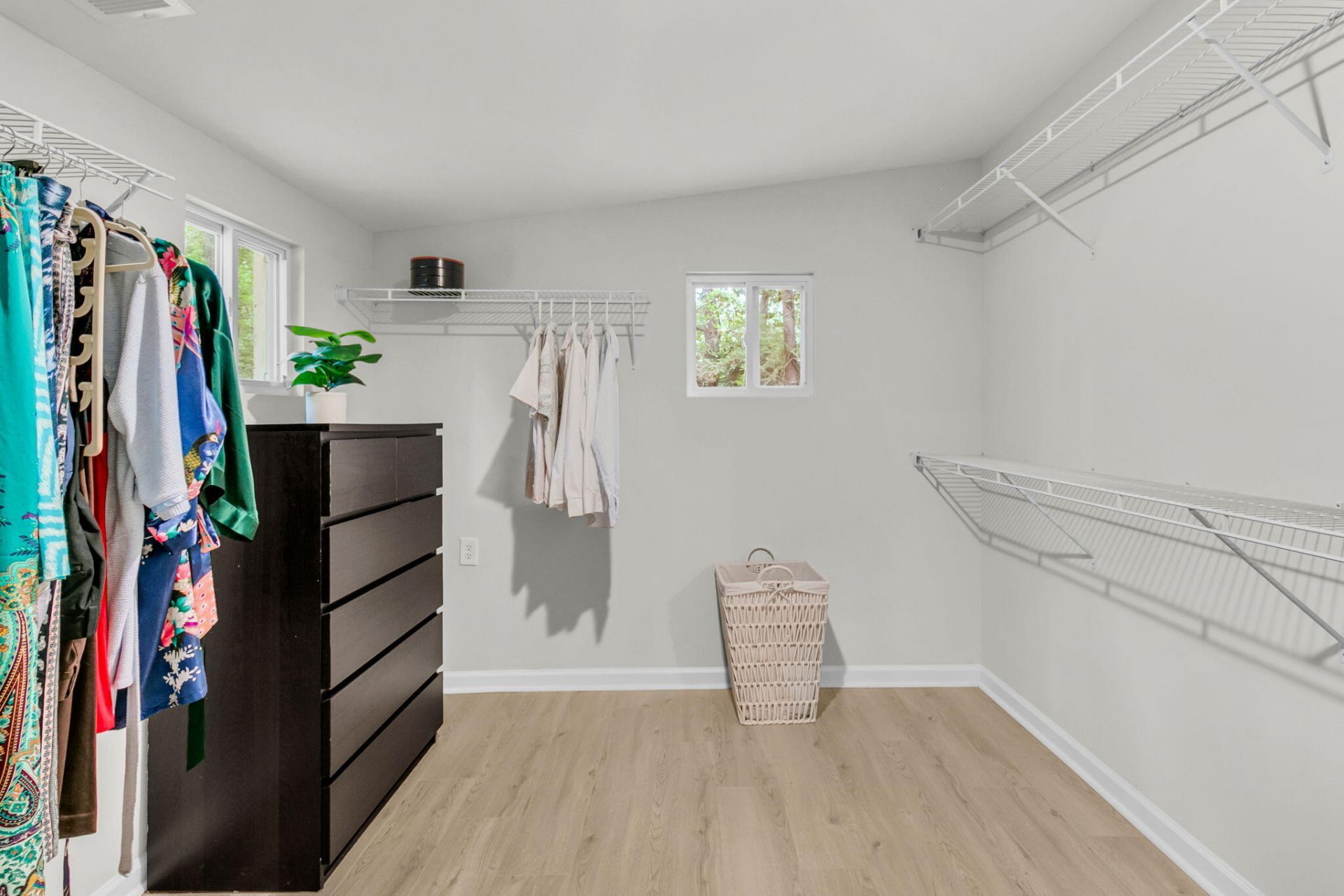 2090 Green Park Avenue Photo 15