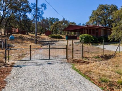 10379 Mooney Flat Rd, Smartville, CA 95977 Photo