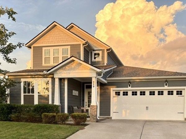 810 Ewell Farm Dr , Spring Hill, TN 37174