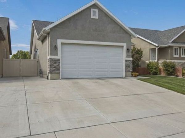 1854 W SHADOW DR , Eagle Mountain, UT 84005