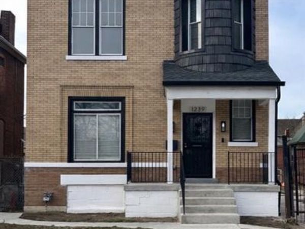 1239 Clara Avenue , St Louis, MO 63112