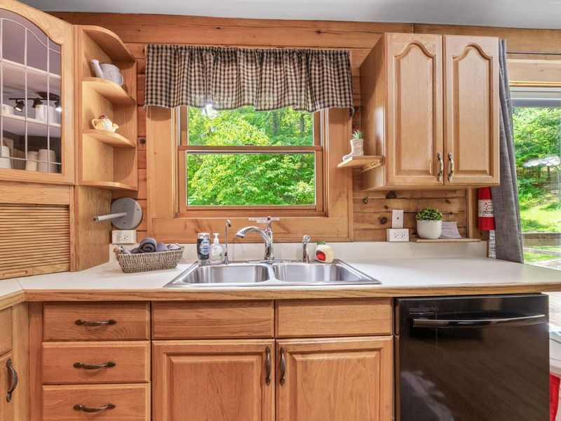 26060 Wildcat Hollow Road, Rockbridge, OH 43149 Photo 21