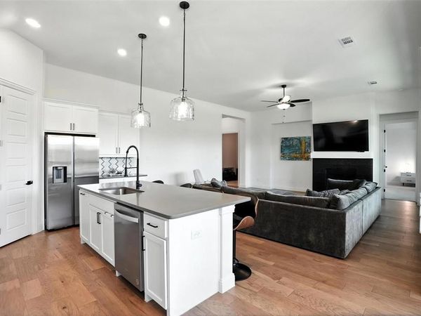 716 Colt Drive , Aubrey, TX 76227
