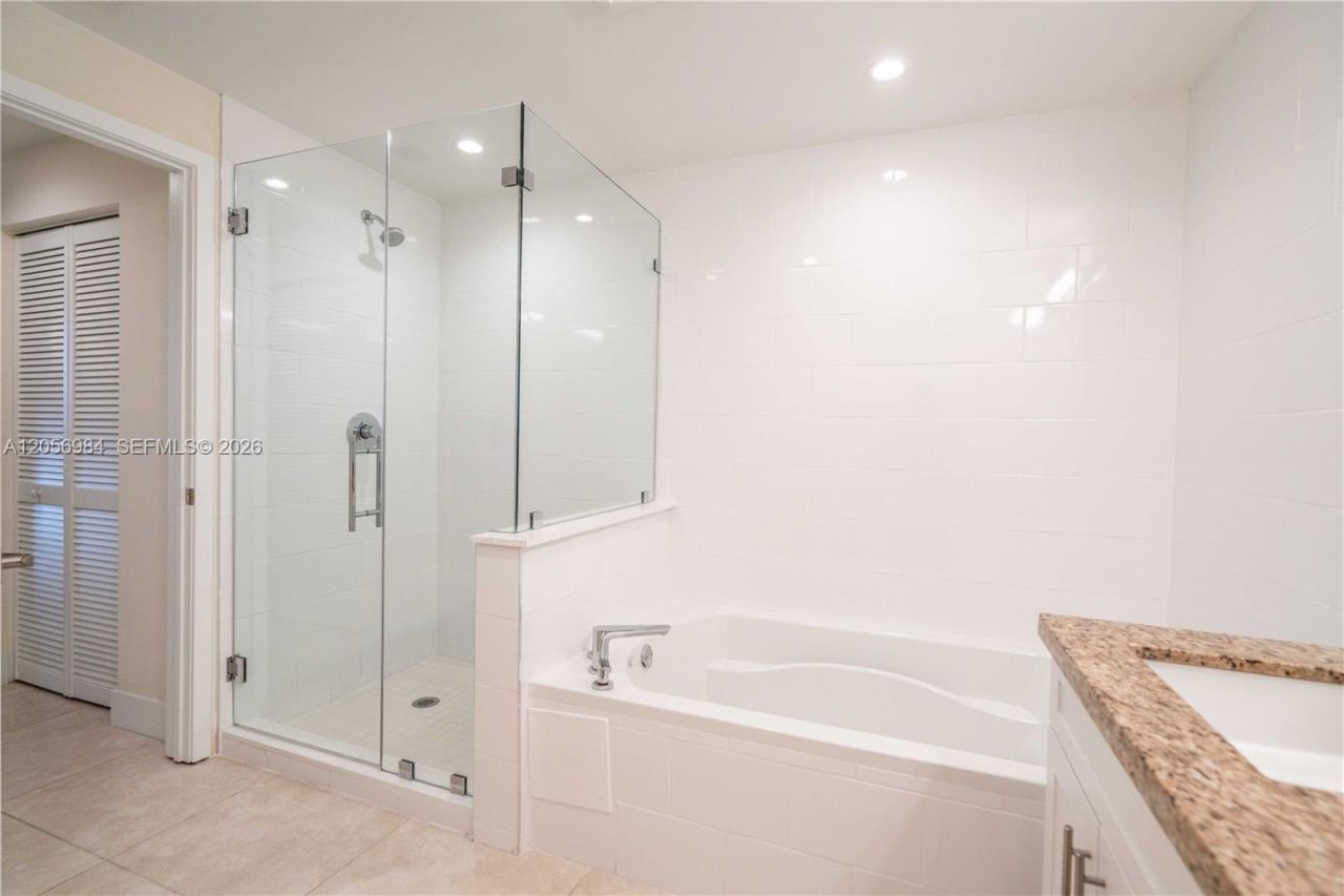 1091 Galiano St, Unit 502, Coral Gables, FL 33134 Photo