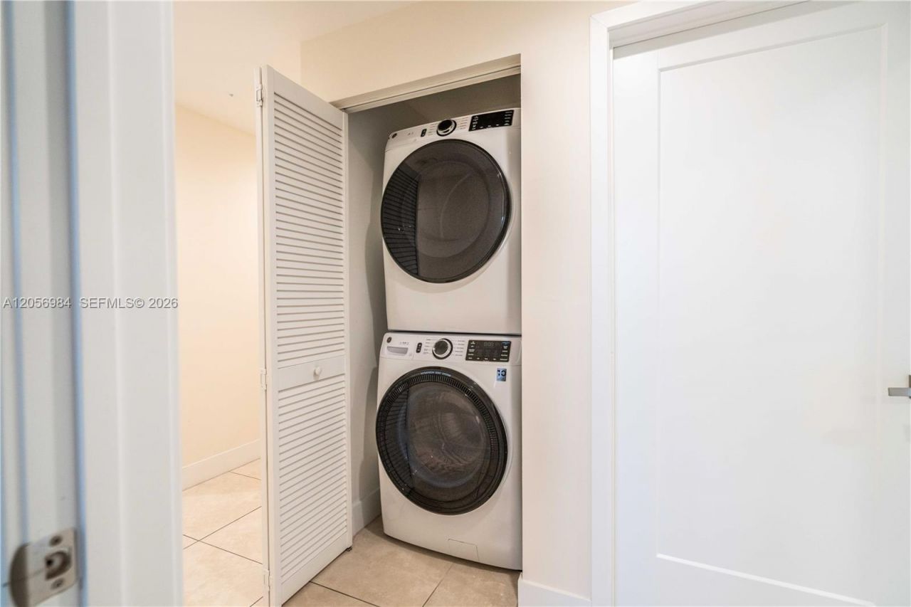 1091 Galiano St, Unit 502, Coral Gables, FL 33134 Photo