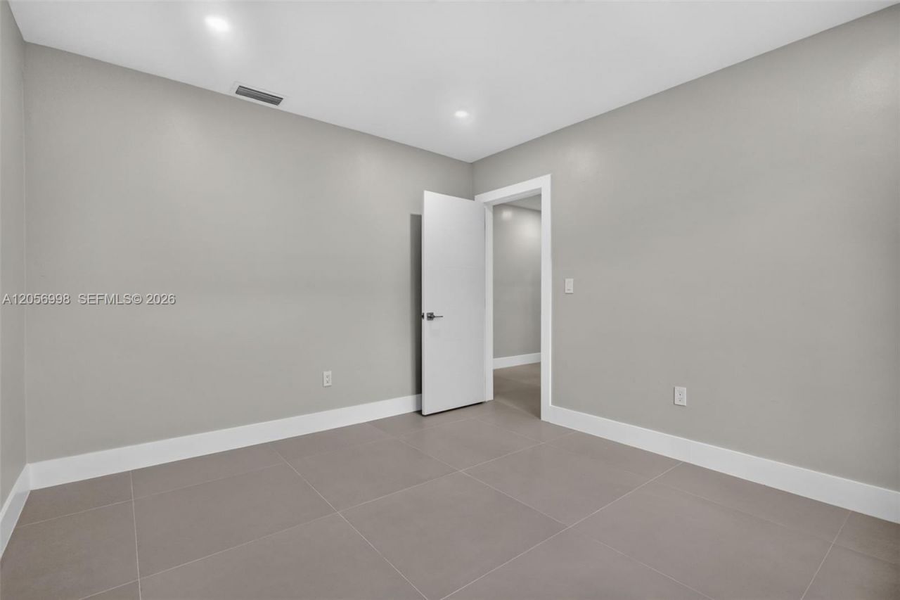 2216 SW 62nd Ave , Miami, FL 33155 Photo