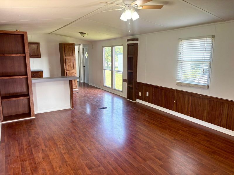 4149 Martinsburg Drive, Columbus, OH 43207 Photo 3