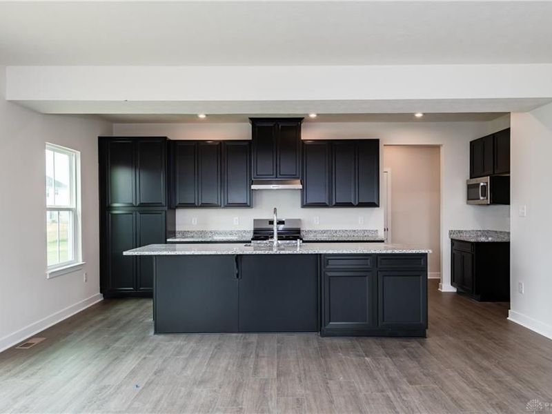 4335 Windflower Drive, Tipp City, OH 45371 Photo 10