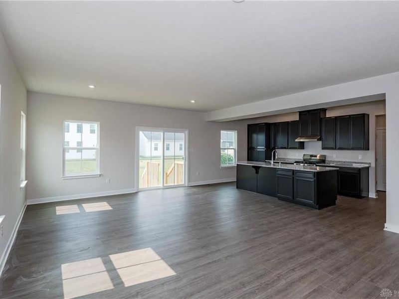 4335 Windflower Drive, Tipp City, OH 45371 Photo 7