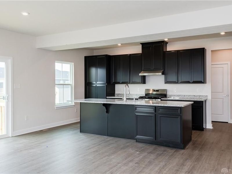 4335 Windflower Drive, Tipp City, OH 45371 Photo 9