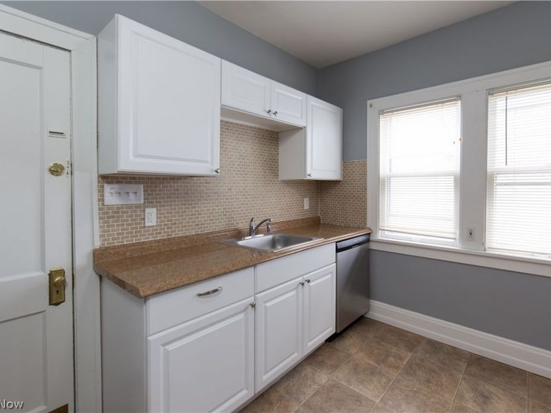 2169 Olive Avenue, Unit 1, Lakewood, OH 44107 Photo 10