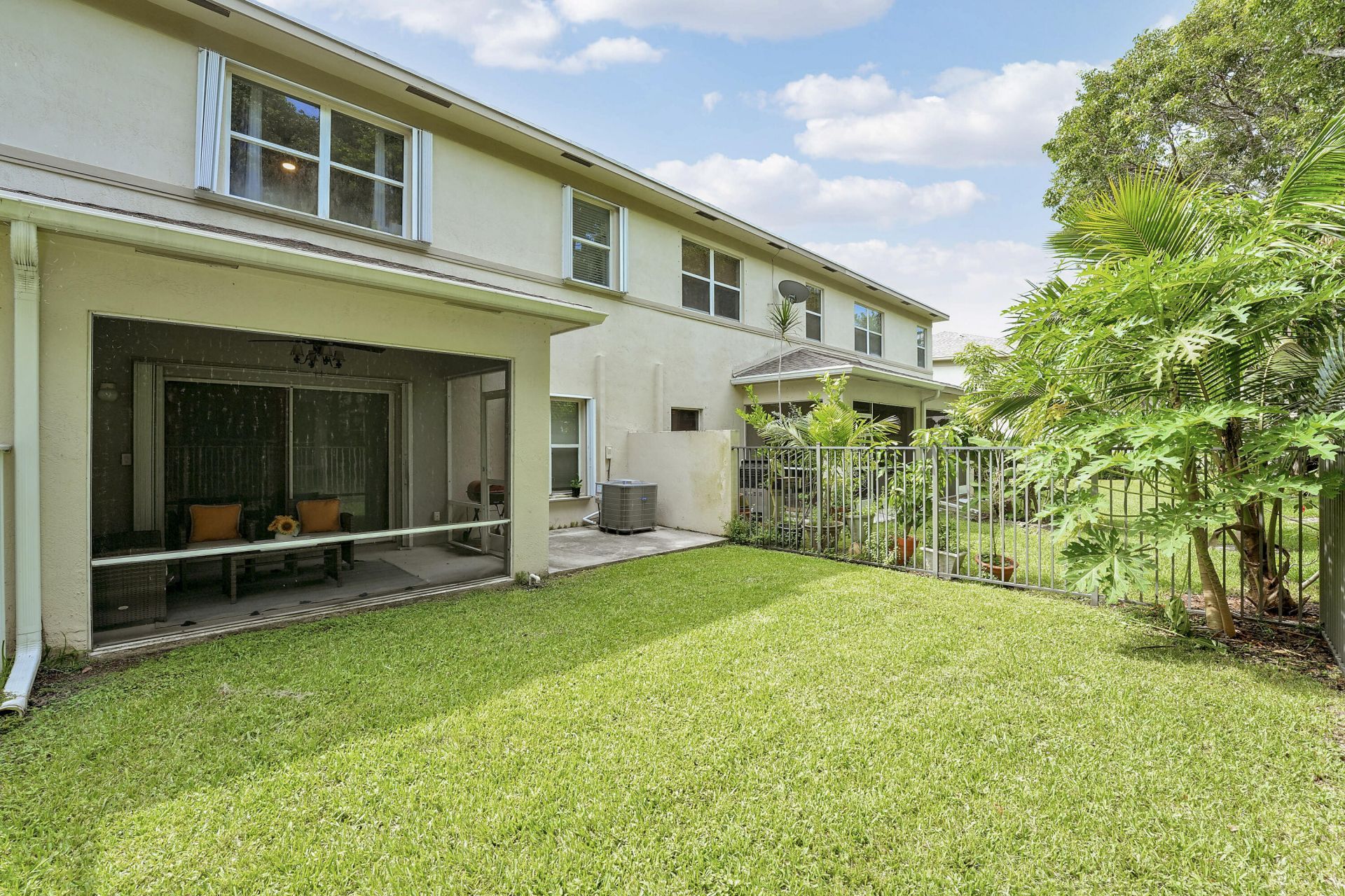 323 Spruce Street, Unit 323, Boynton Beach, FL 33426 Photo