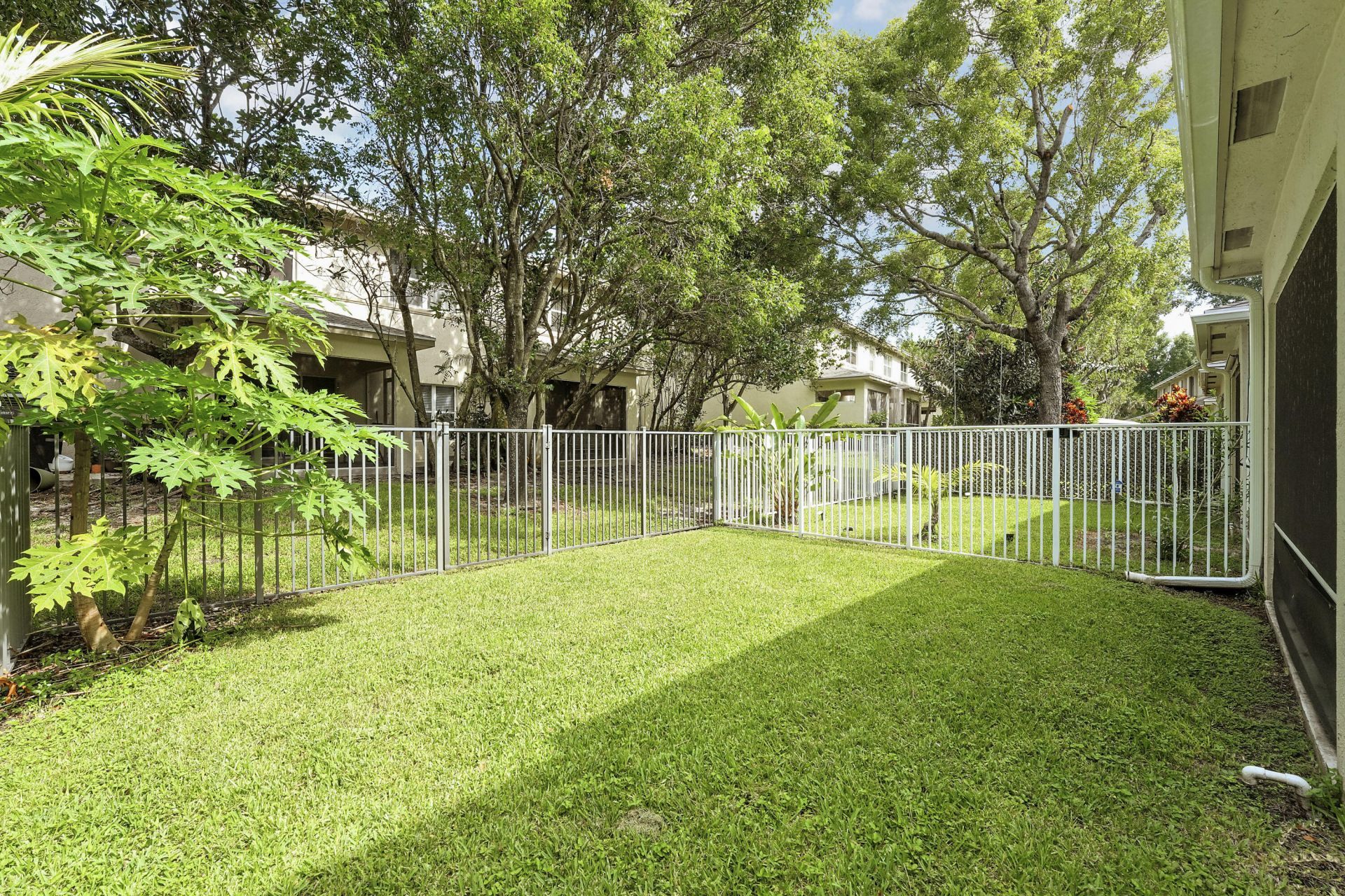 323 Spruce Street, Unit 323, Boynton Beach, FL 33426 Photo