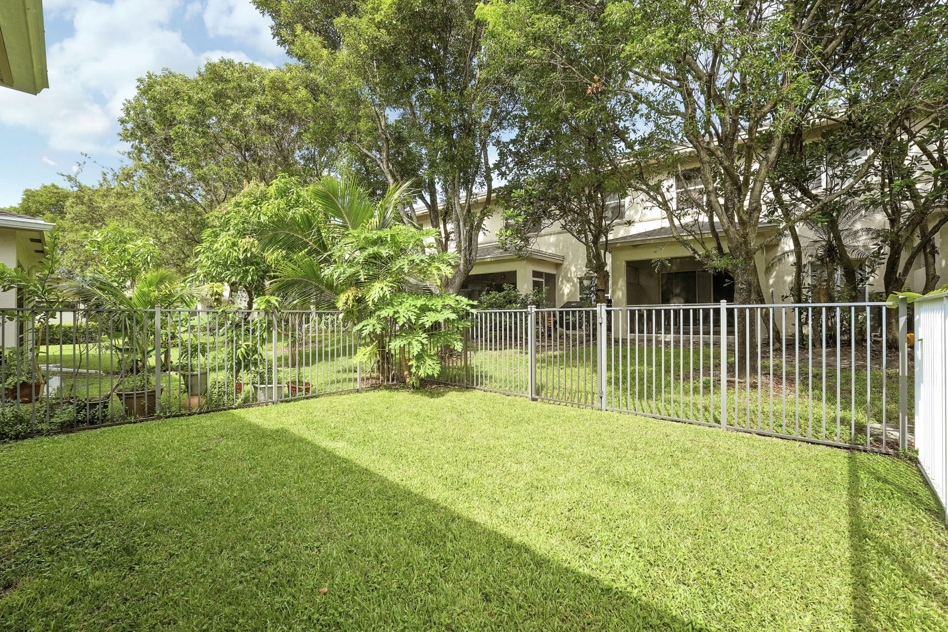 323 Spruce Street, Unit 323, Boynton Beach, FL 33426 Photo