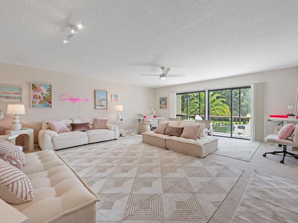 18480 SE WOOD HAVEN, Unit J, Jupiter, FL 33469