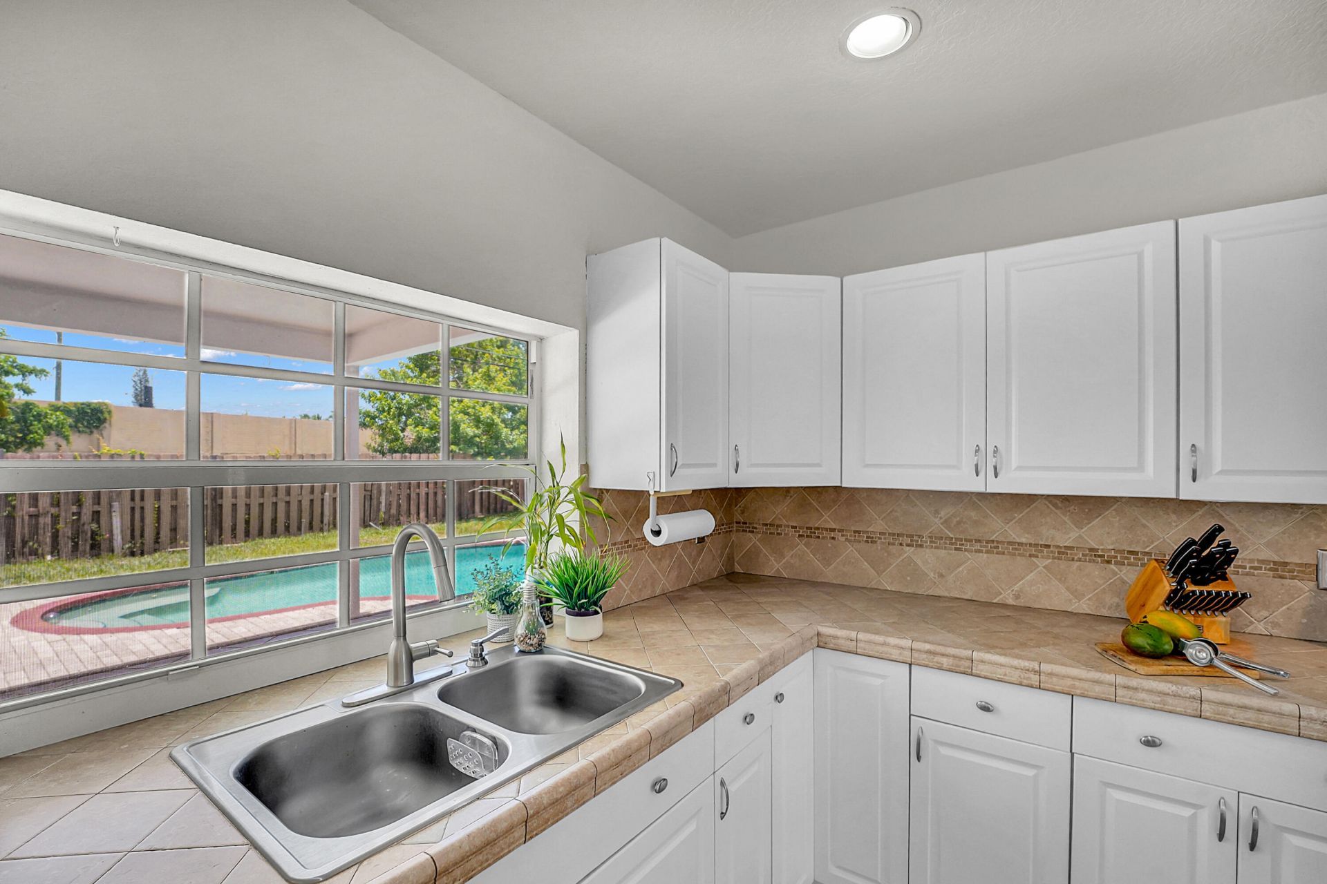 555 NW 50th Place, Boca Raton, FL 33431 Photo