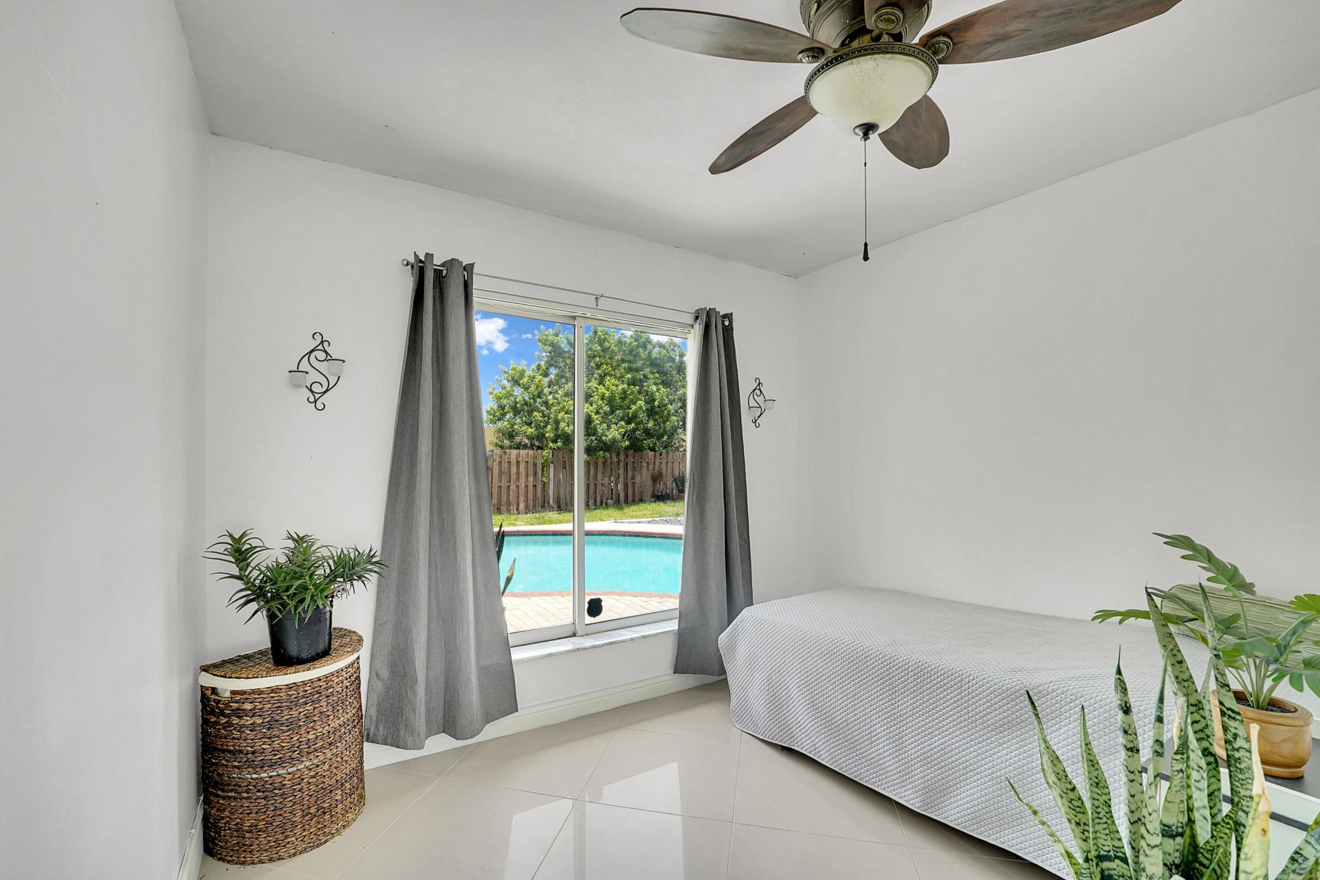 555 NW 50th Place, Boca Raton, FL 33431 Photo