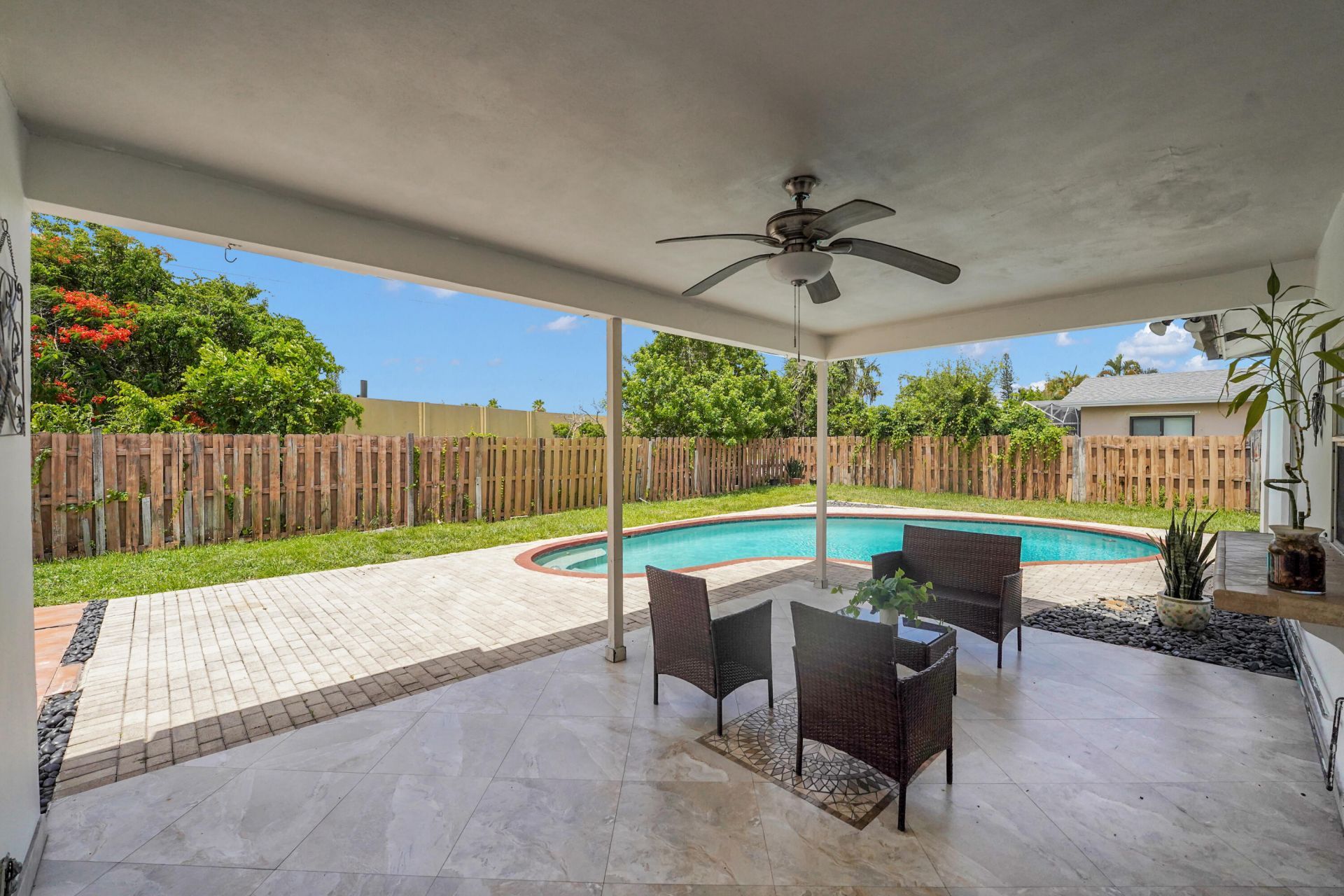 555 NW 50th Place, Boca Raton, FL 33431 Photo