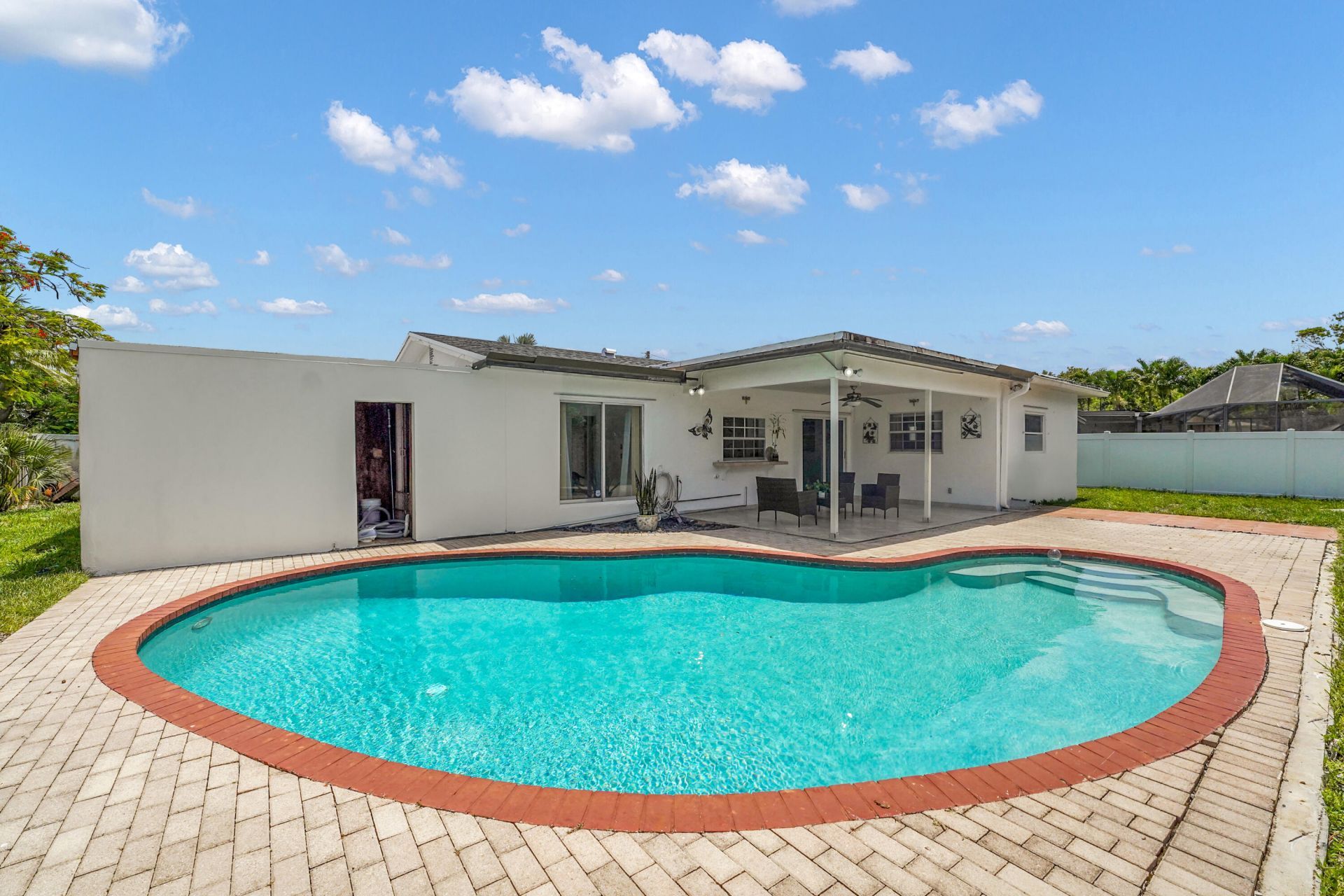 555 NW 50th Place, Boca Raton, FL 33431 Photo