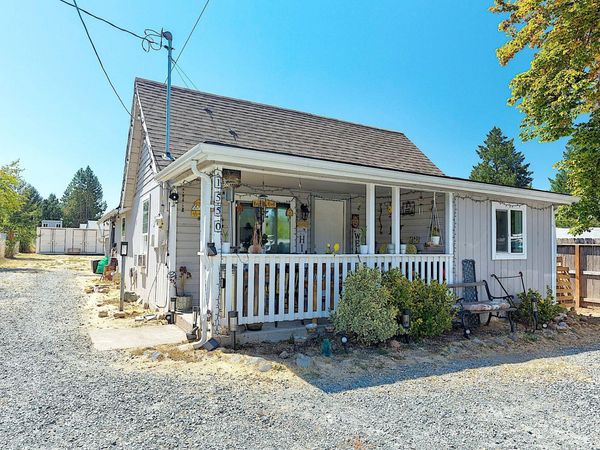 1550 Carnahan Drive, Grants Pass, OR 97527