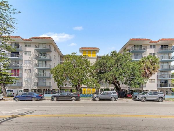 12590 NE 16th Ave , Unit 402, North Miami, FL 33161