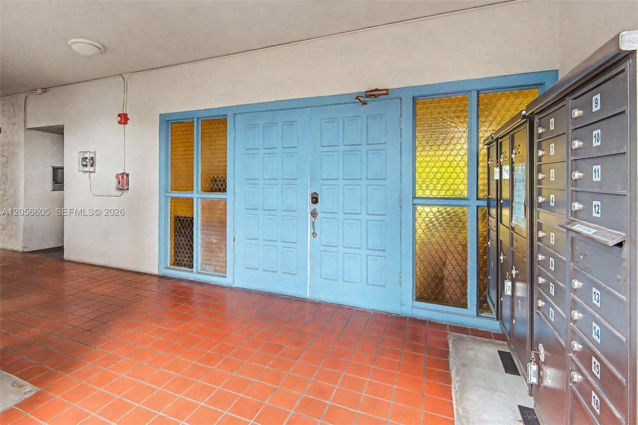 12590 NE 16th Ave, Unit 402, North Miami, FL 33161 Photo
