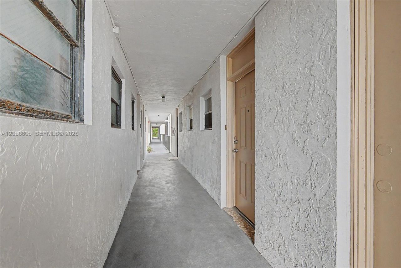 12590 NE 16th Ave, Unit 402, North Miami, FL 33161 Photo