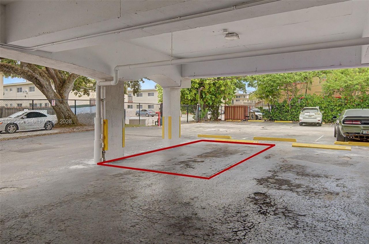 12590 NE 16th Ave, Unit 402, North Miami, FL 33161 Photo