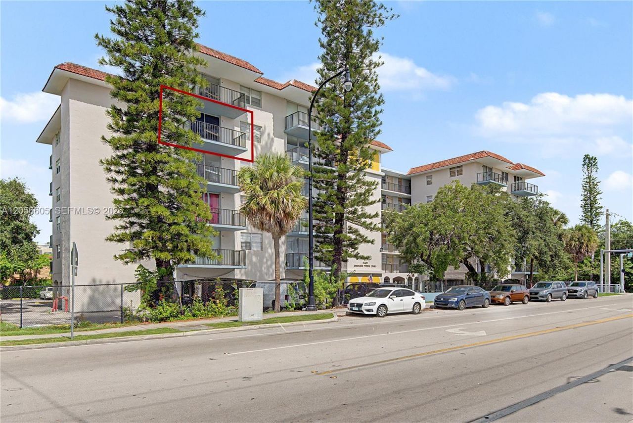 12590 NE 16th Ave, Unit 402, North Miami, FL 33161 Photo