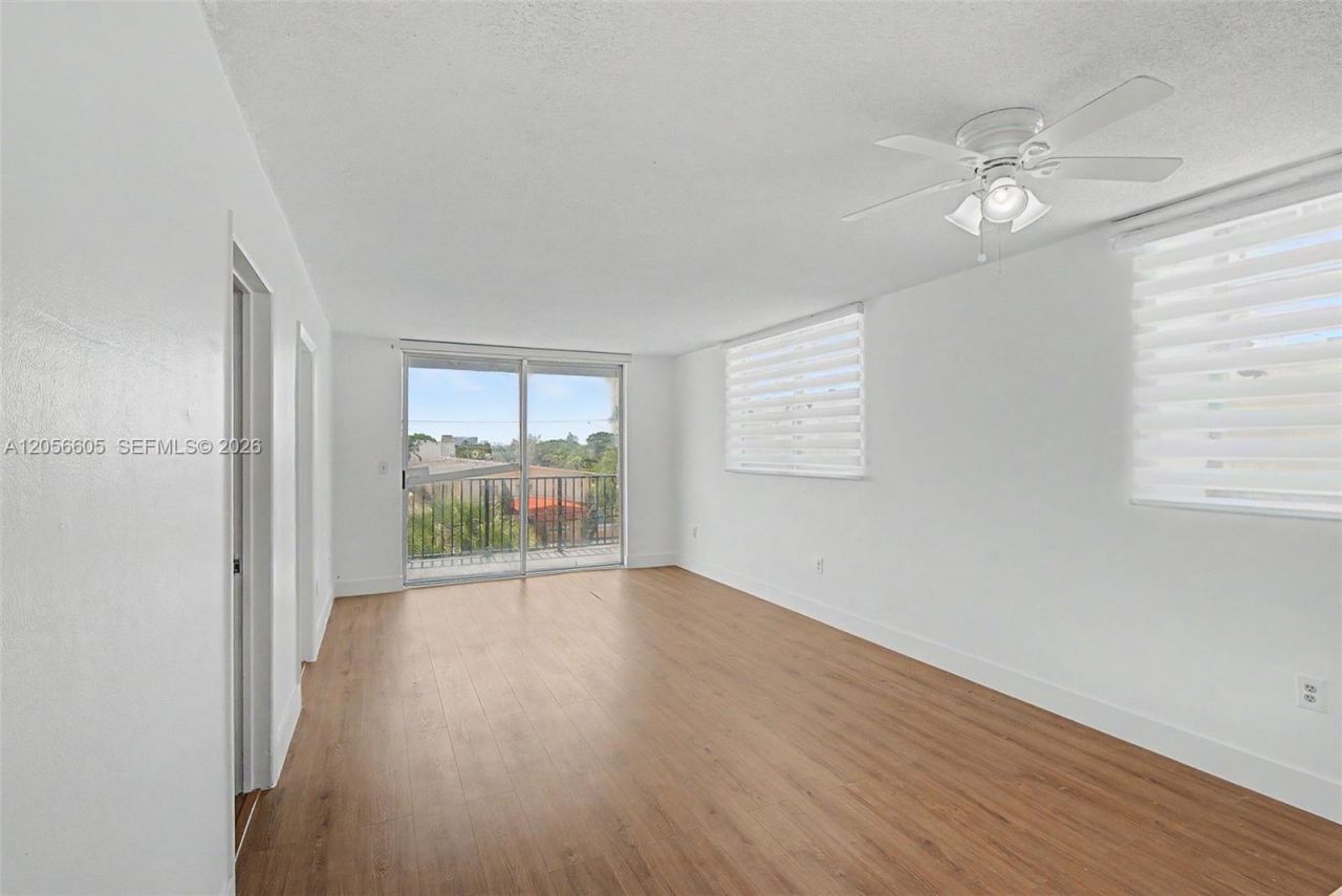 12590 NE 16th Ave, Unit 402, North Miami, FL 33161 Photo