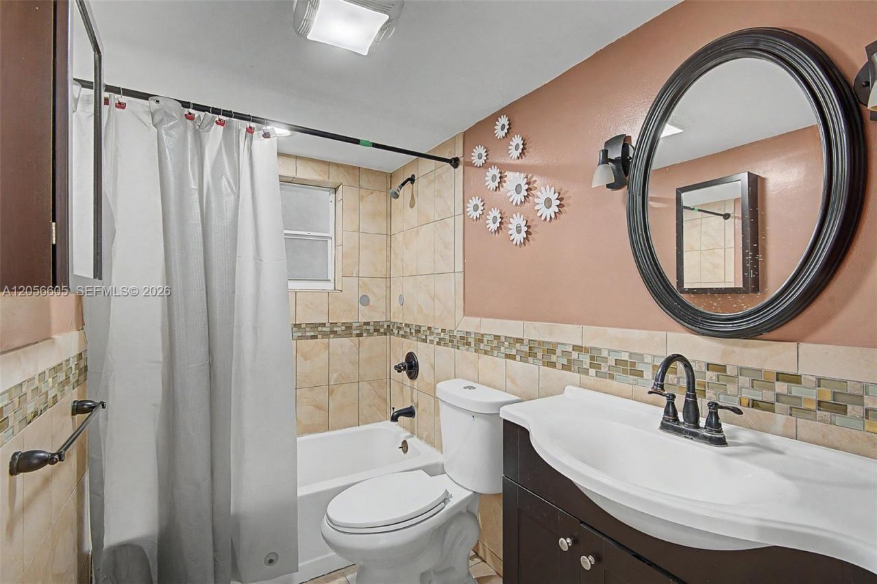 12590 NE 16th Ave, Unit 402, North Miami, FL 33161 Photo