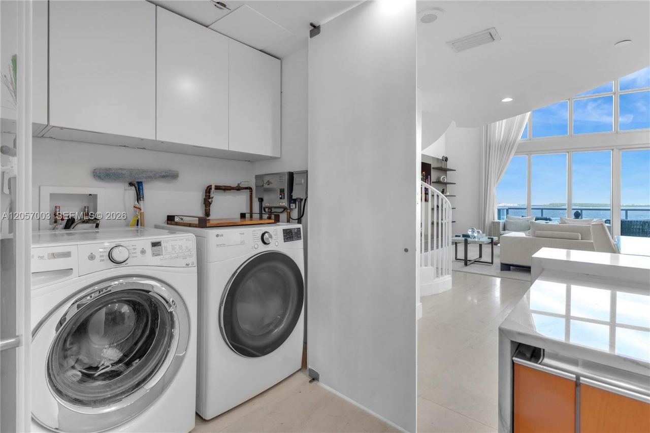 1331 Brickell Bay Dr, Unit BL-48, Miami, FL 33131 Photo