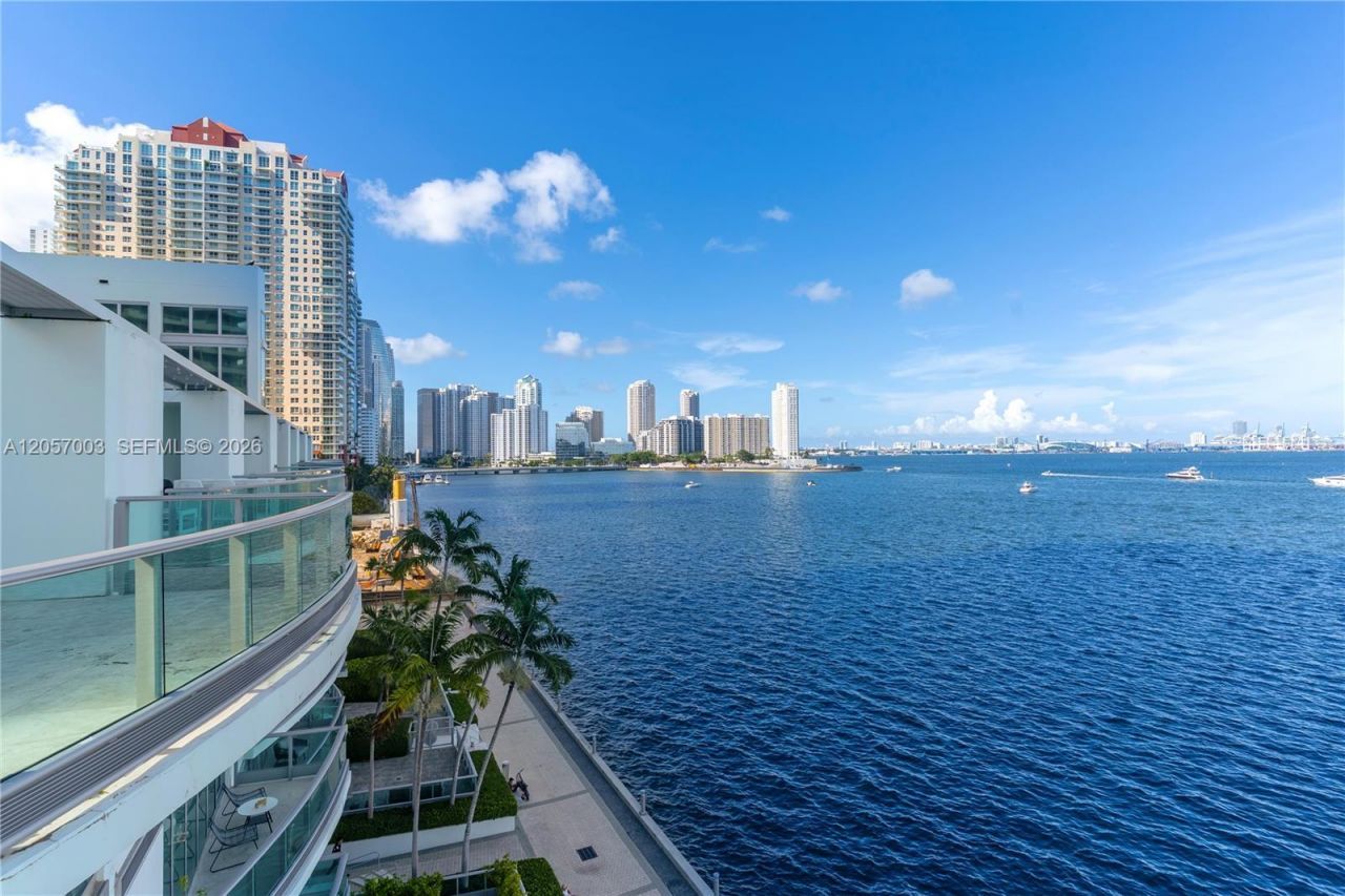 1331 Brickell Bay Dr, Unit BL-48, Miami, FL 33131 Photo