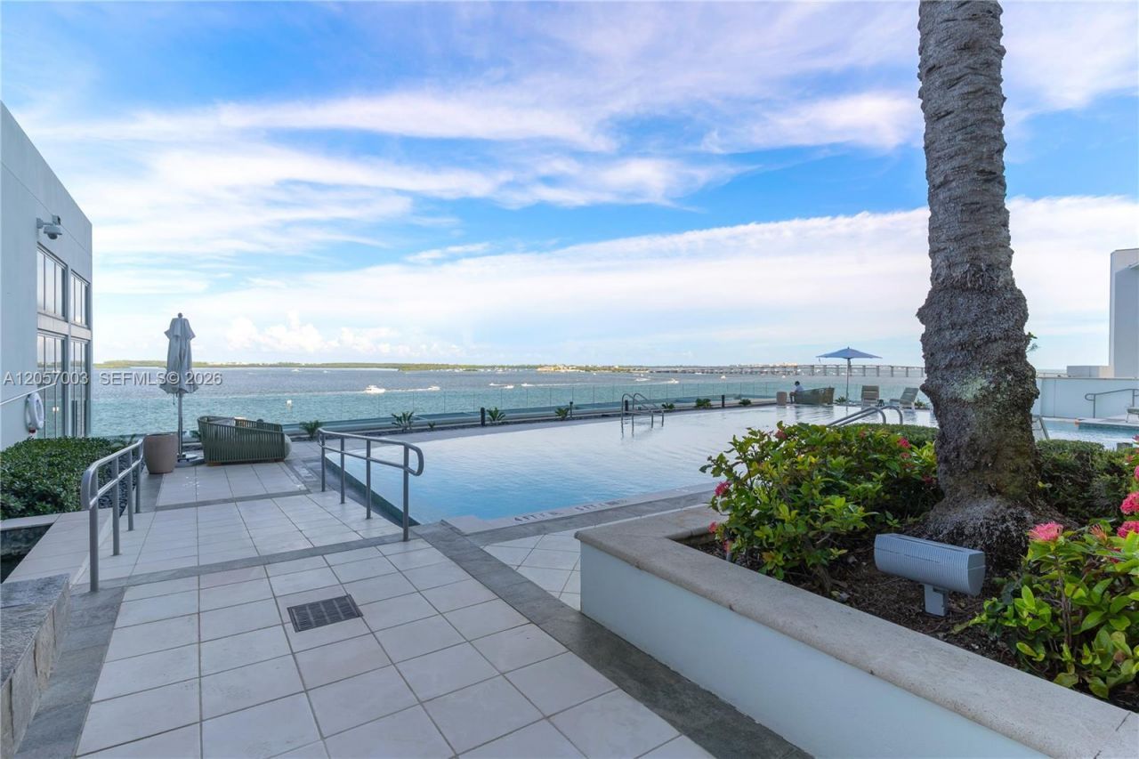 1331 Brickell Bay Dr, Unit BL-48, Miami, FL 33131 Photo